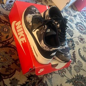 Nike shoes for woman